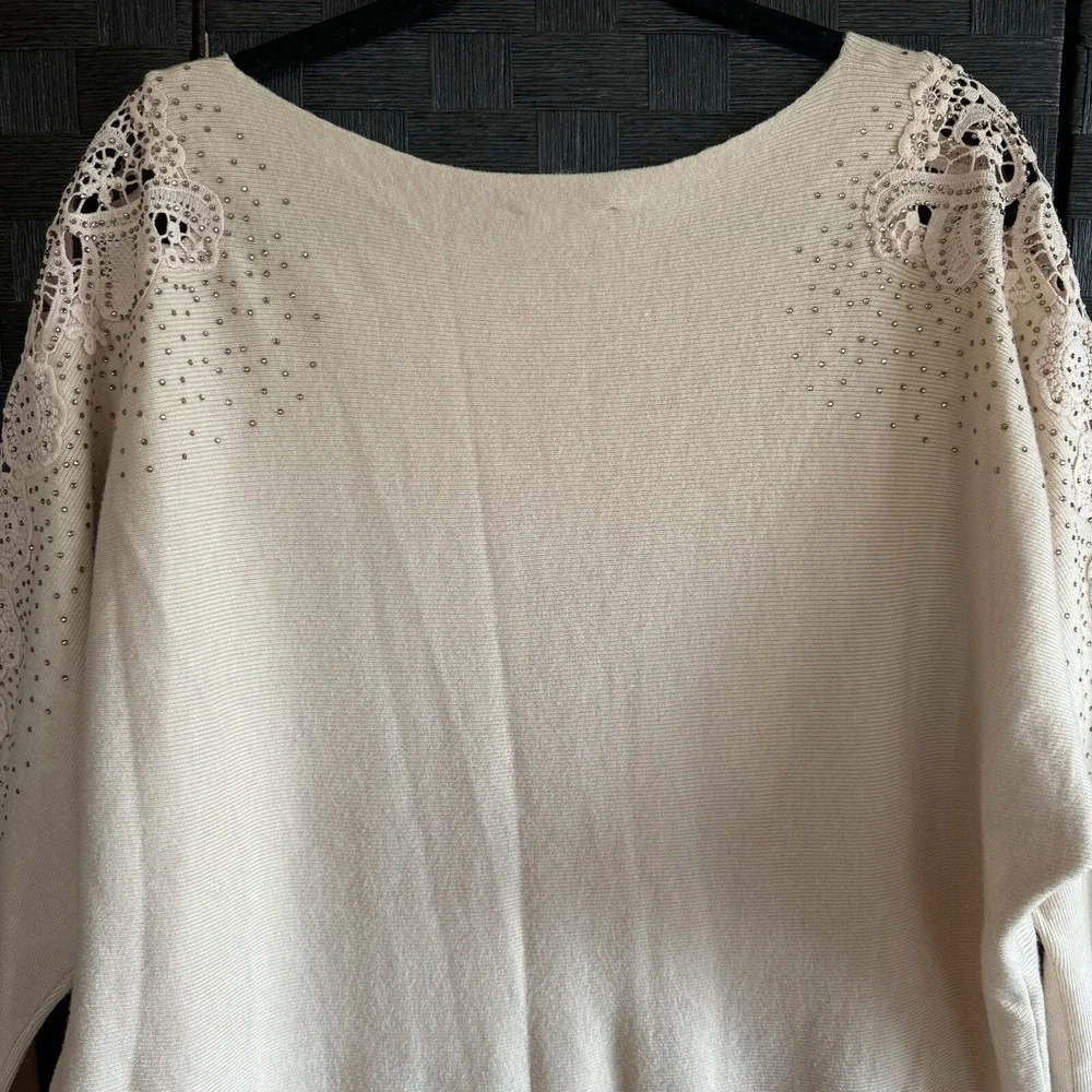 Siren Lily Women's Sweater Size 1X Beige Pullover Beaded Crochet